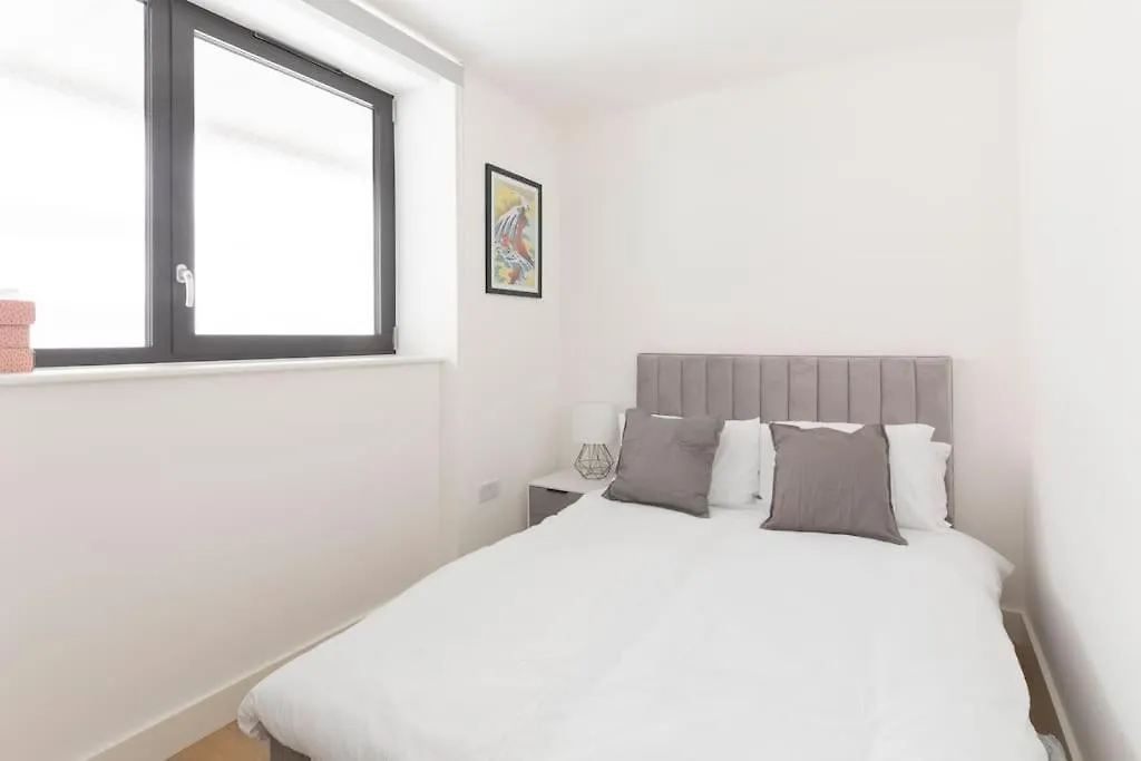 1097 Luxury 2 Bedroom Apartment London
